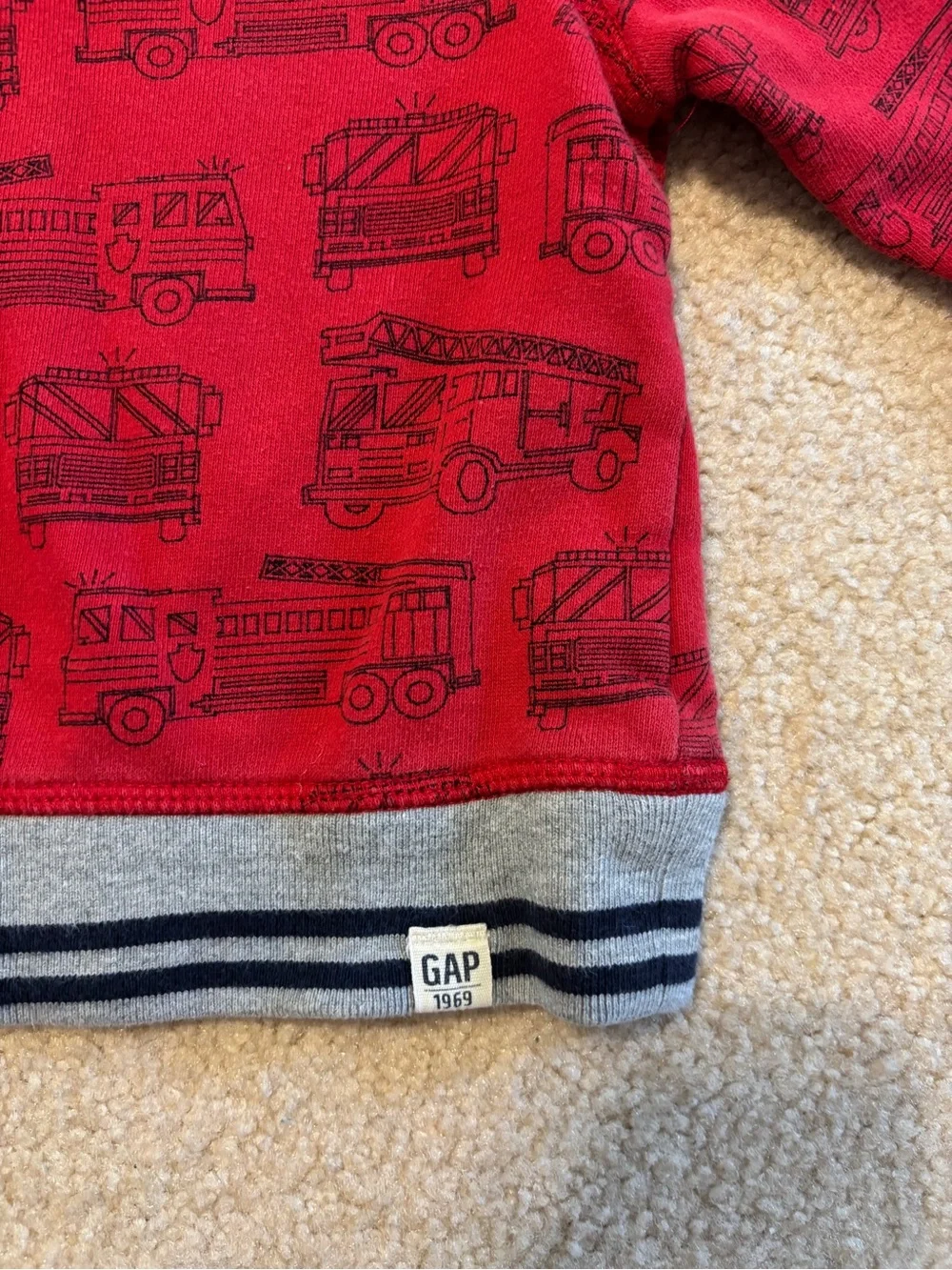 GAP Red Fire Truck Print Kids Sweatshirt Size 12-18 Months